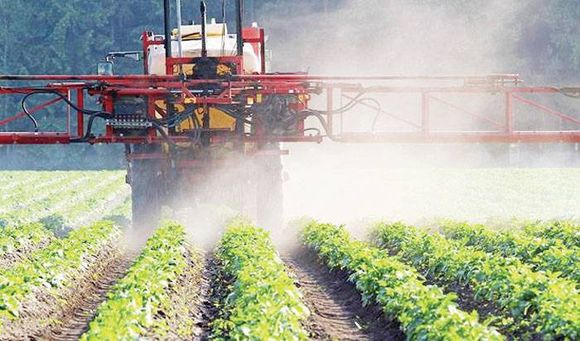 Acusan al gobierno de  Entre Ríos de promover  los agrotóxicos