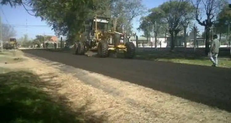 Inauguran obras de pavimentación en Castro