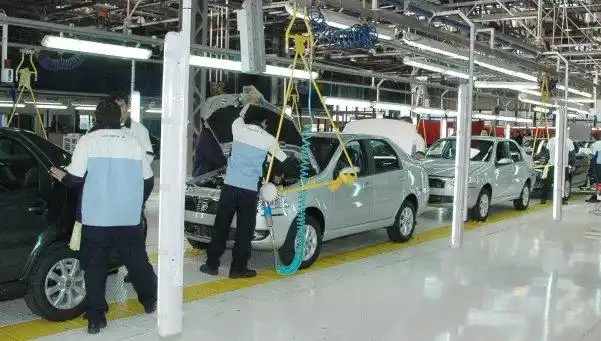 La producción automotriz cayó un 25% en febrero