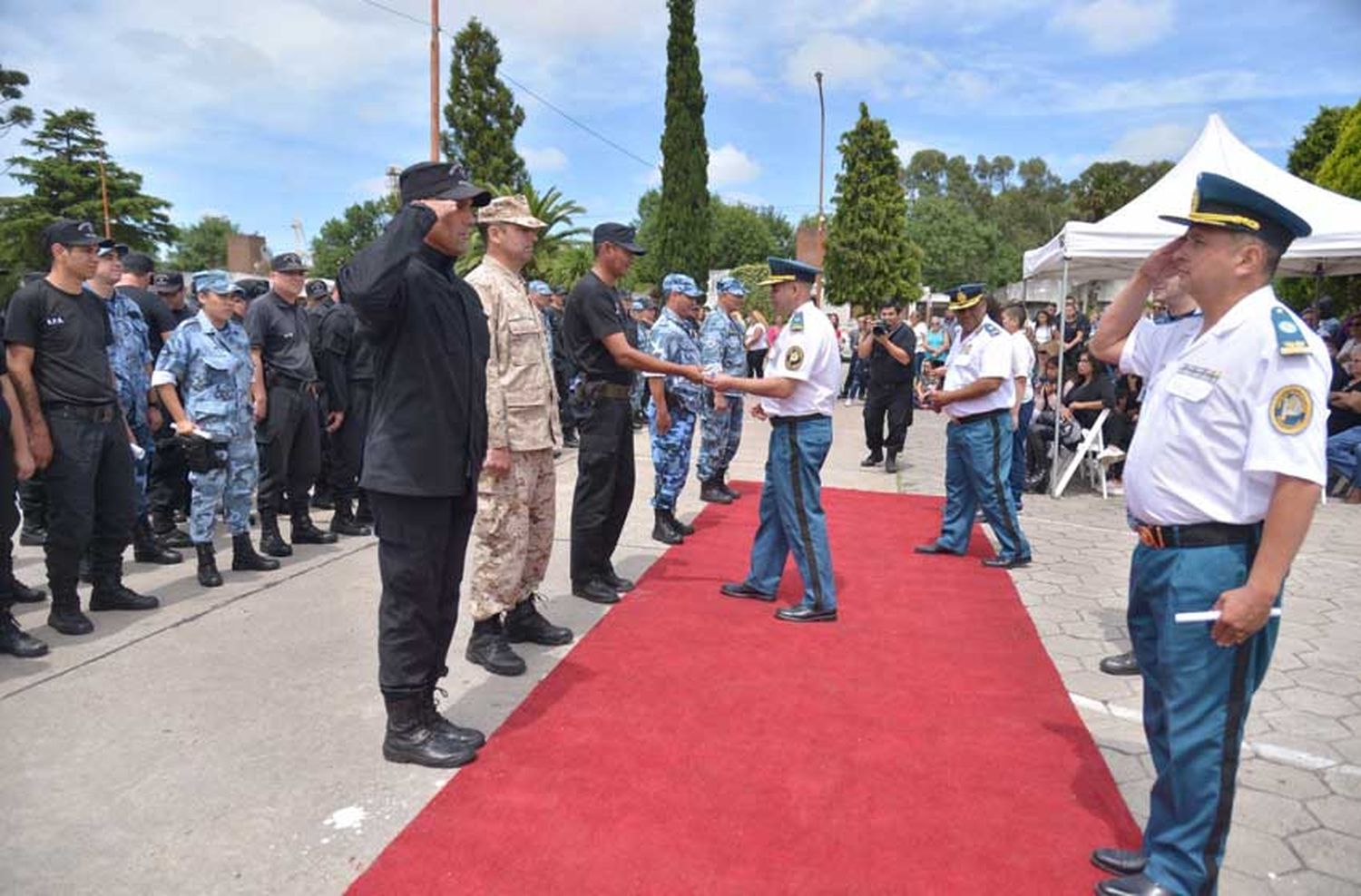 Ascienden a 280 agentes del complejo penitenciario de Batan