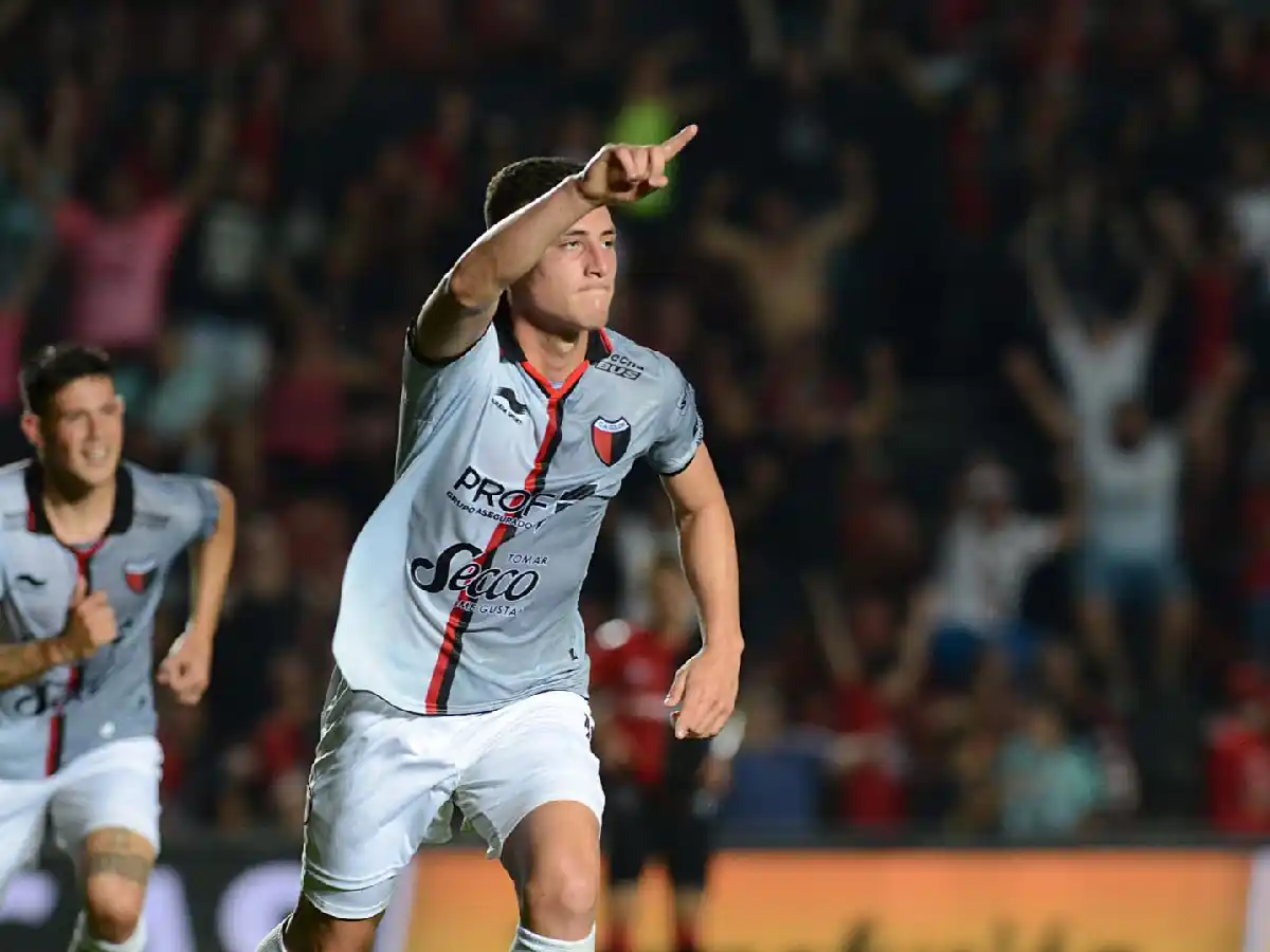 Colón superó a Newell's