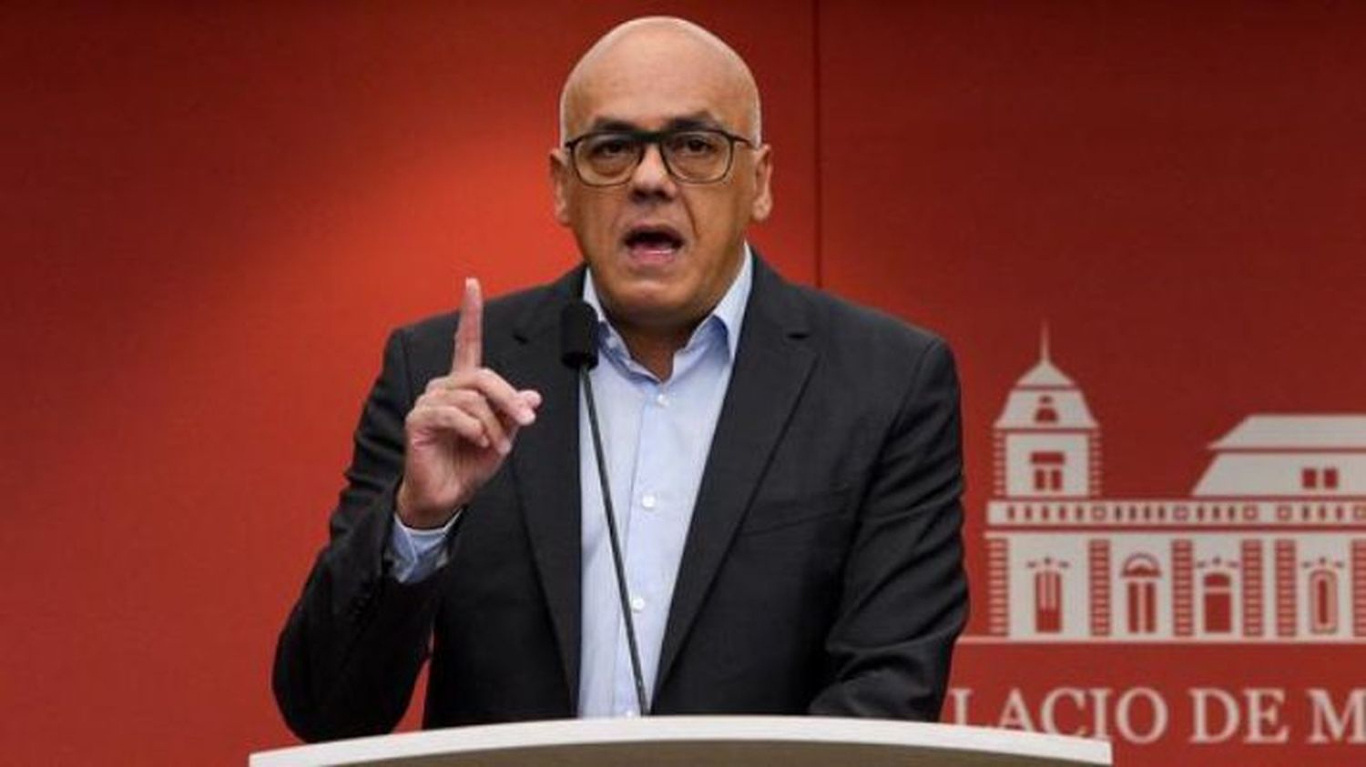 A Jorge Rodríguez no le gustó lo que dijo la UE:  señor Josep Borrel “respete”