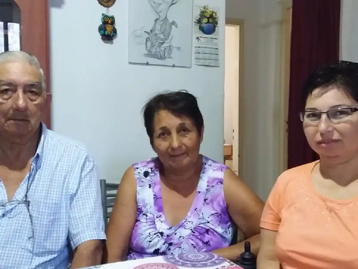 Entraron armados a una casa de barrio Sarmiento y les robaron 