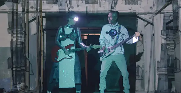 Aterciopelados lanza una nueva versión del clásico «En la ciudad de la furia»
