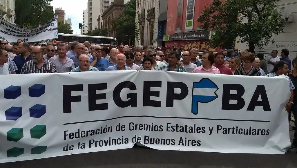 Estatales bonaerenses deben retornar al trabajo presencial