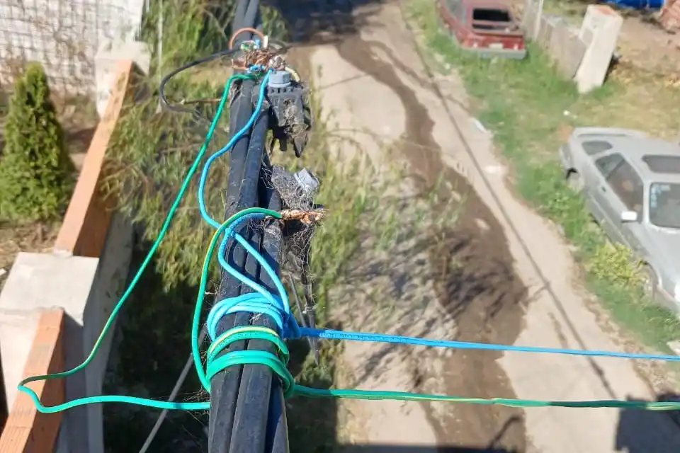 Desde la Usina volvieron a cortar conexiones clandestinas en la toma de La Movediza