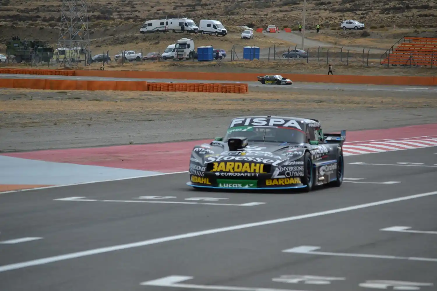 El viejo modelo de Ford de Santero marcó el mejor registro.