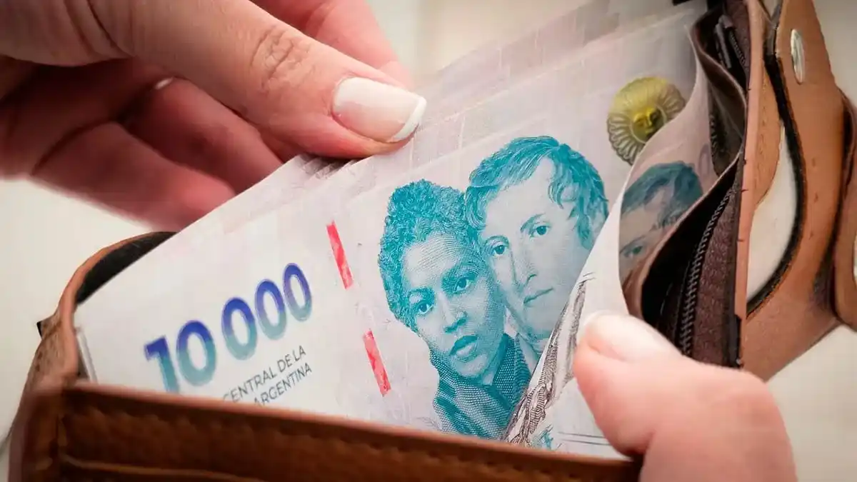 Los salarios le ganaron a la inflación en abril, según el reporte del Indec.