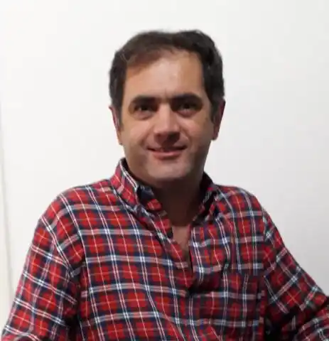 “Muchos apicultores han abandonado la tarea debido al poco rinde”