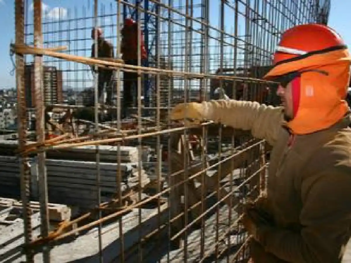 La “supercosecha” todavía no derrama en la construcción