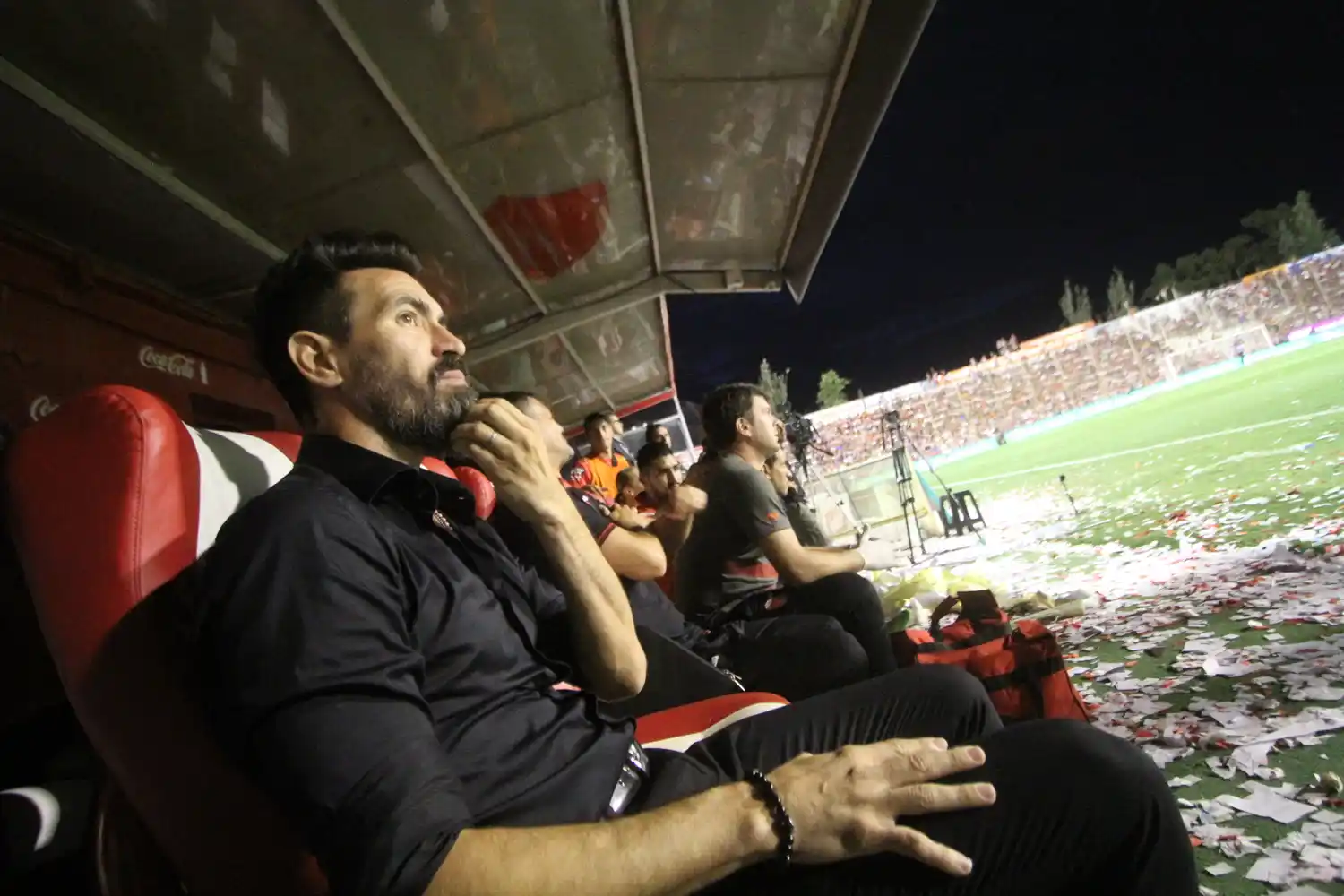 Colón, viajó en dos micros a Capital Federal