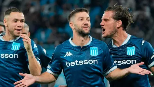 Racing le ganó a Aldosivi y se acerca a la punta de la zona A