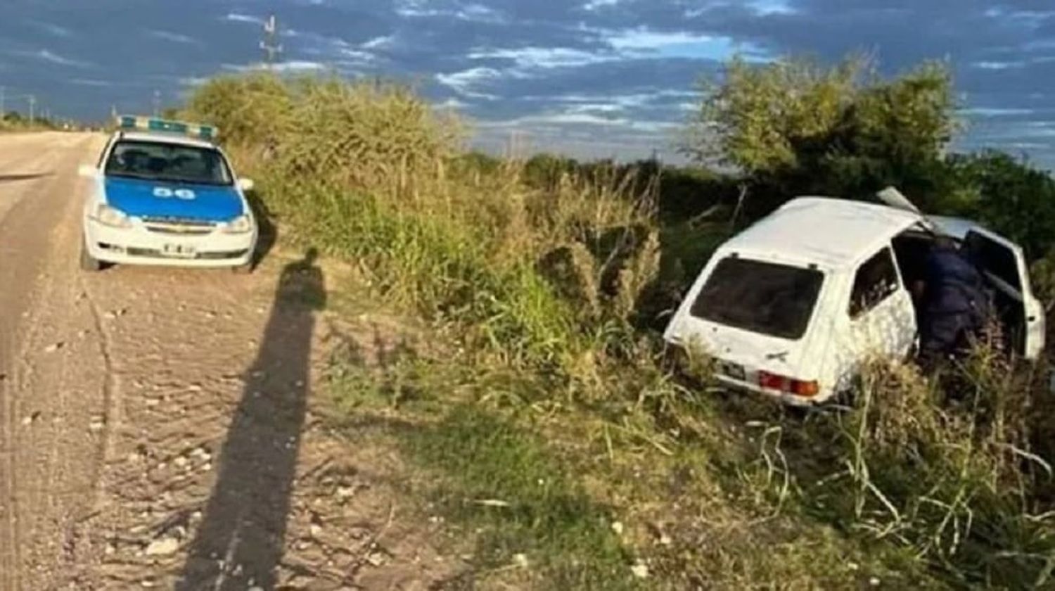 Un conductor perdió el control de su vehículo y despistó en una ruta entrerriana