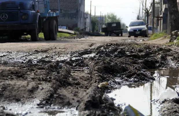 A la espera del Proyecto de Hábitat, reclaman por las calles 