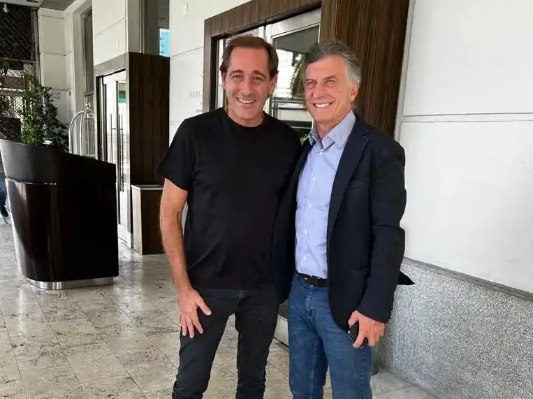 Garro felicitó a Macri y a Milei.