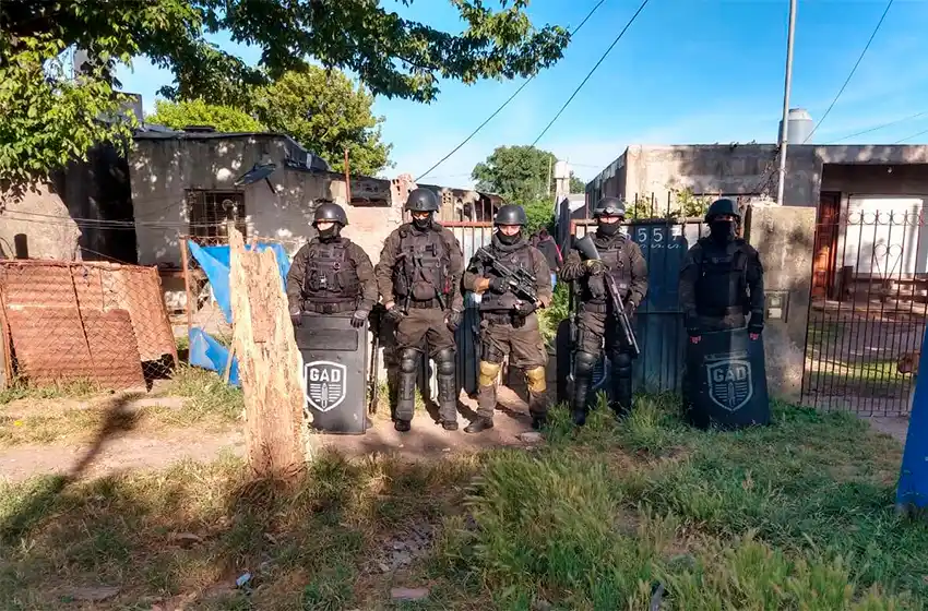 Cayó "Unga", un peligroso delincuente que cometió robos a taxis y remises: tiene 17 años