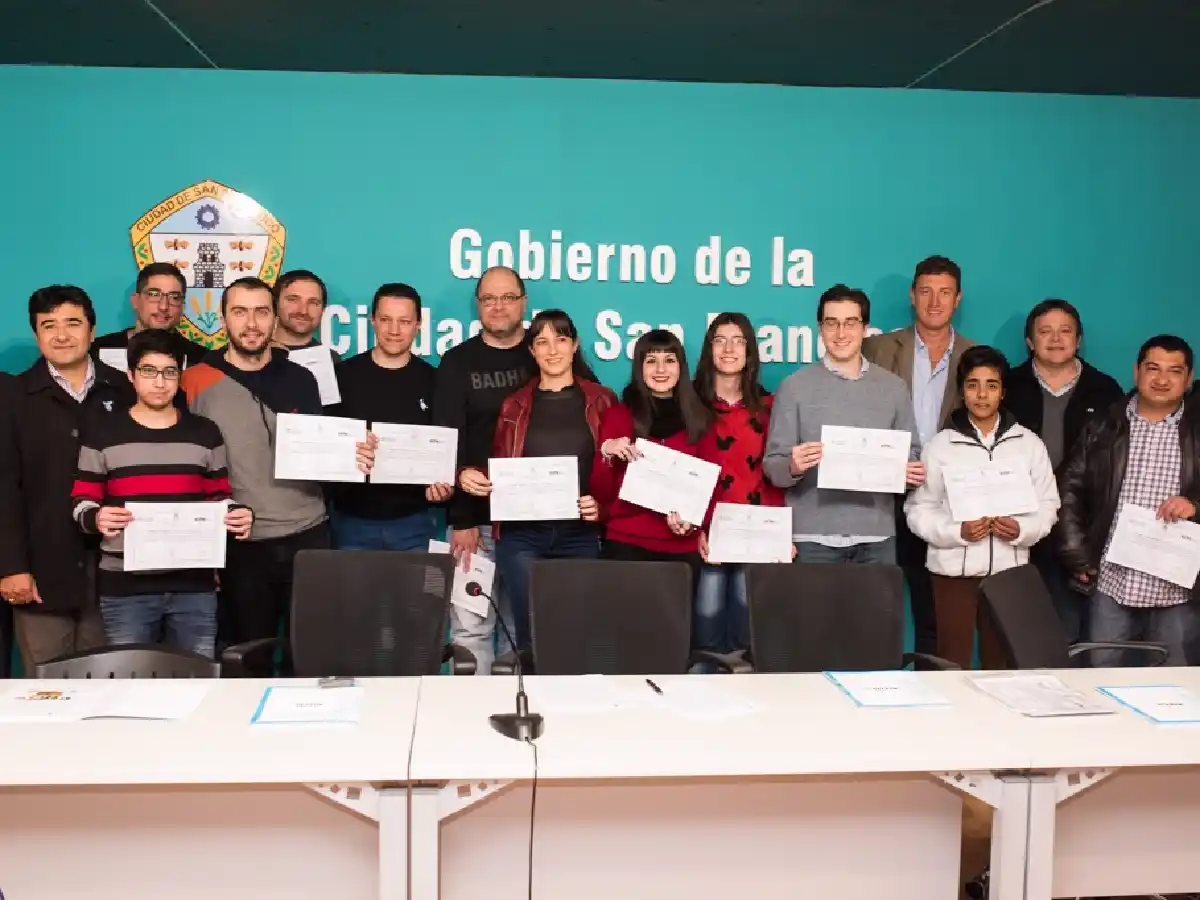 El municipio otorgará 60 becas para  un diplomado en Marketing Digital