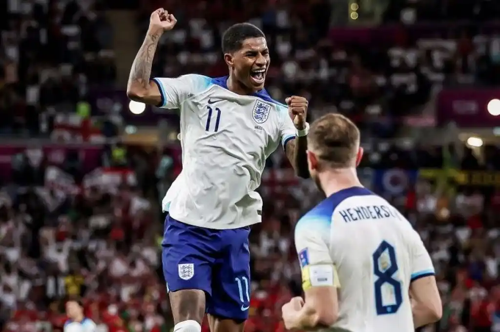 Inglaterra goleó a Gales y clasificó a octavos de final