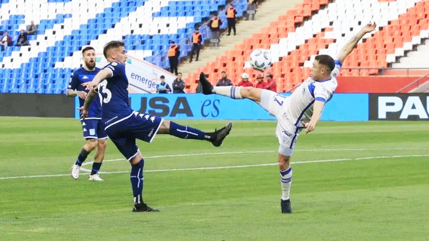 Godoy Cruz y Racing, en un empate vibrante en Mendoza