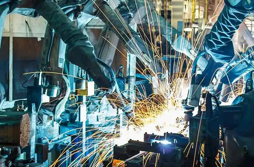 La industria cayó en un 16,1% en el primer semestre del 2024