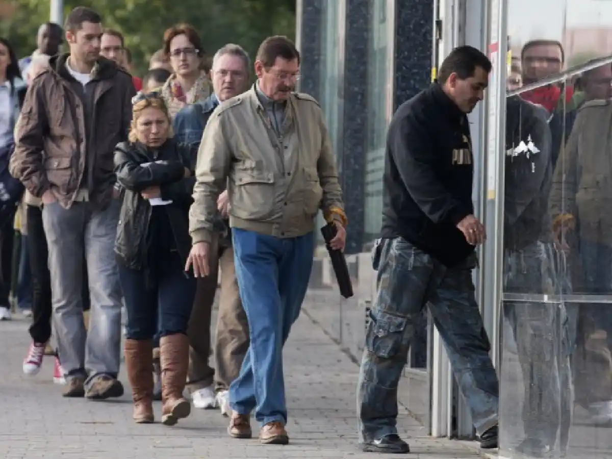 Más de la mitad de los trabajadores se iría del país si tuviera la oportunidad