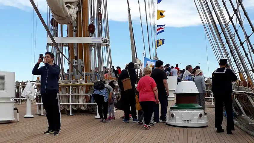 Punta Alta: Más de 10 mil personas visitaron la Fragata Libertad en la Base Belgrano este fin de semana