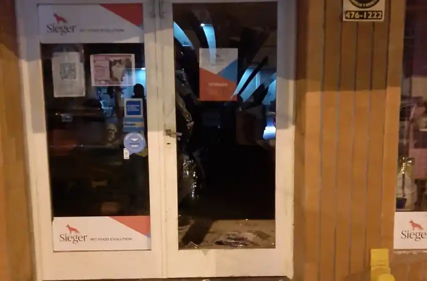 Intentó robar comercios en el puerto: lo atraparon