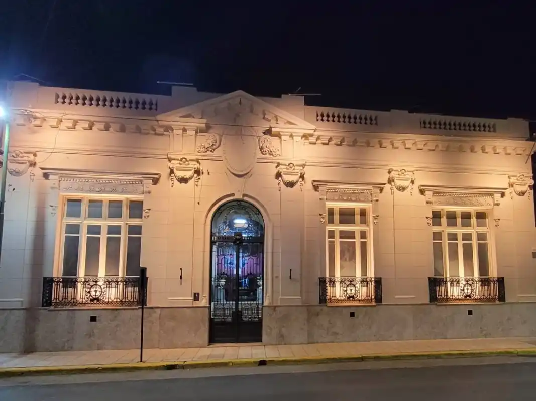 El domingo por la noche ofrecerán una intervención artística en la Casa De Deken