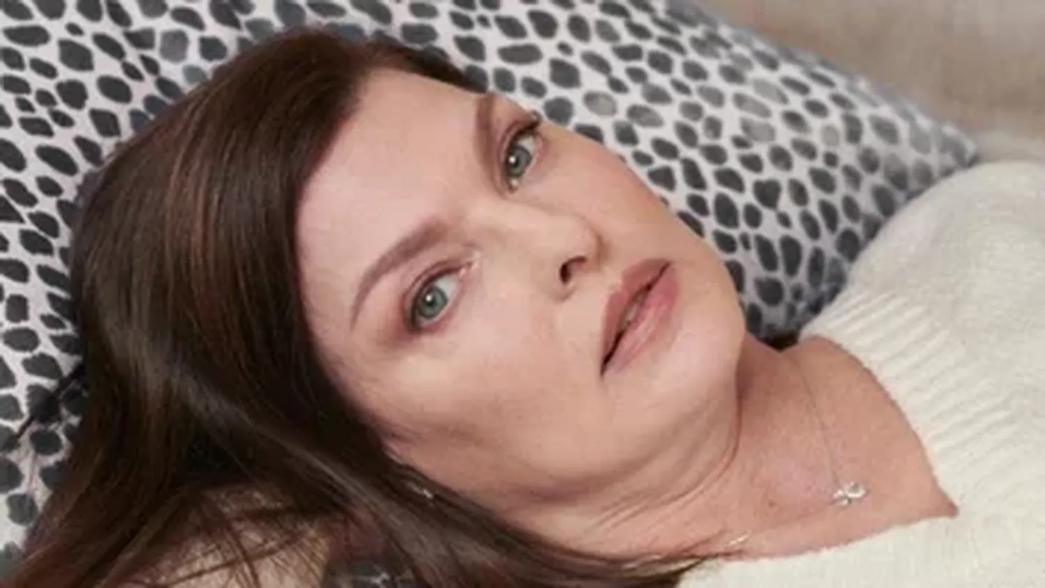“Me harté de esconderme”, dice Linda Evangelista después del procedimiento cosmético que congeló su grasa corporal