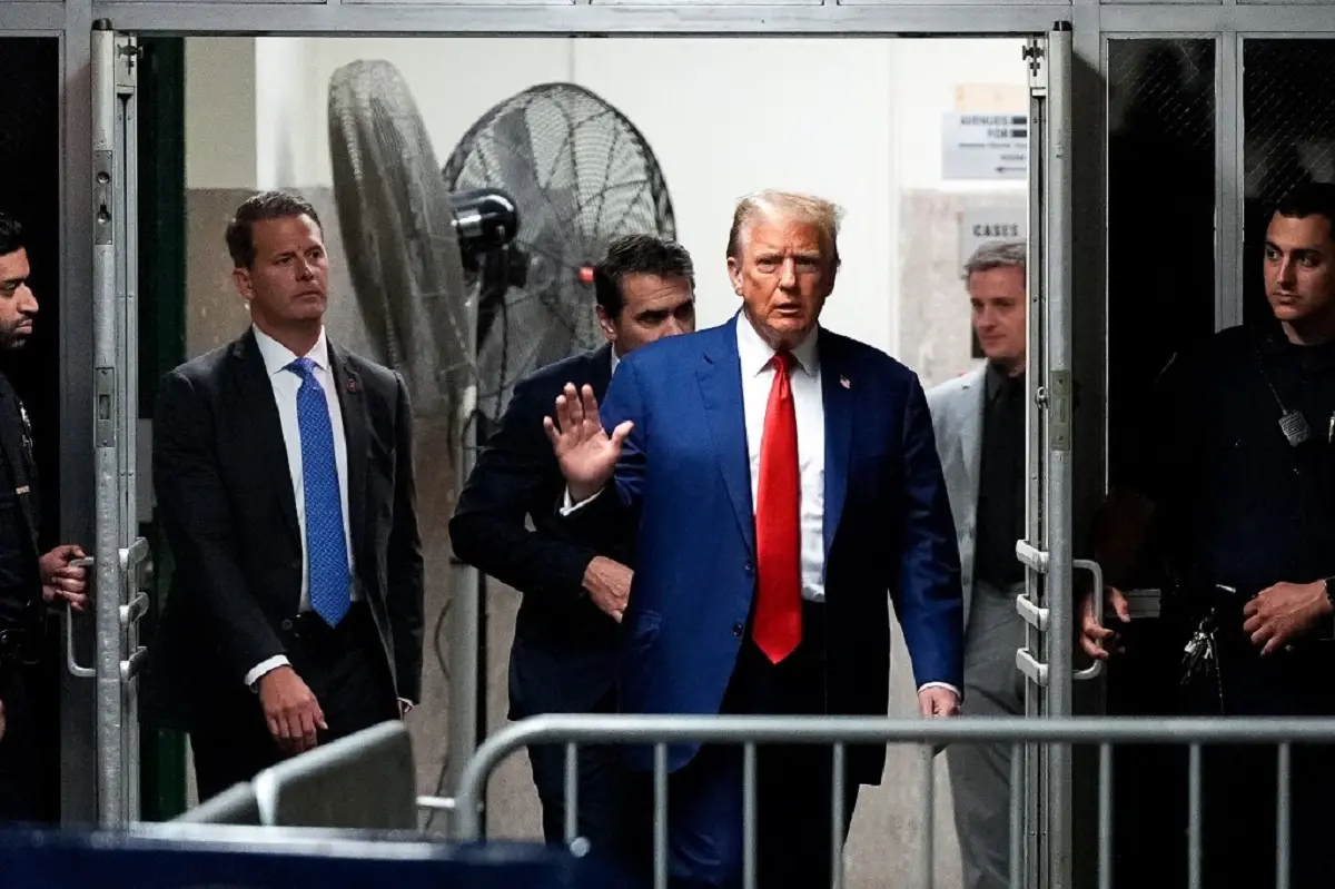 ¡SI DESACATA LA ORDEN DEL TRIBUNAL! Donald Trump a un «tris» de IR A LA CÁRCEL