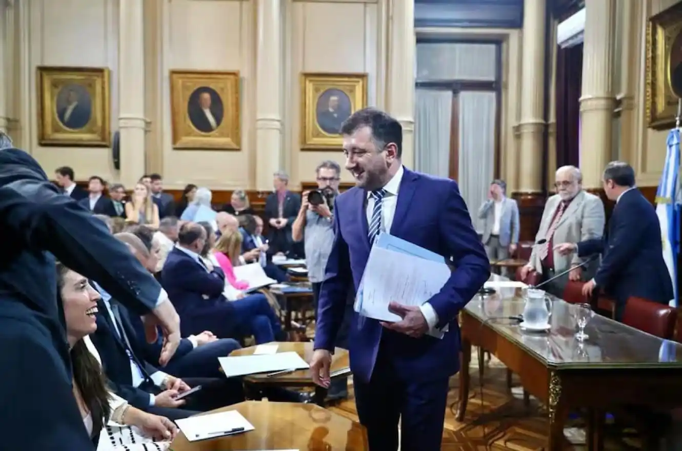 La incautación en Paraguay expone presuntos vínculos societarios y financieros del senador Edgardo Kueider