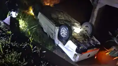 Volcó un auto en Ruta 18 y hay un joven herido de gravedad