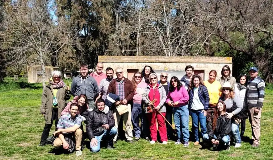 Salida educativa. De los estudiantes de la diplomatura en agroecología