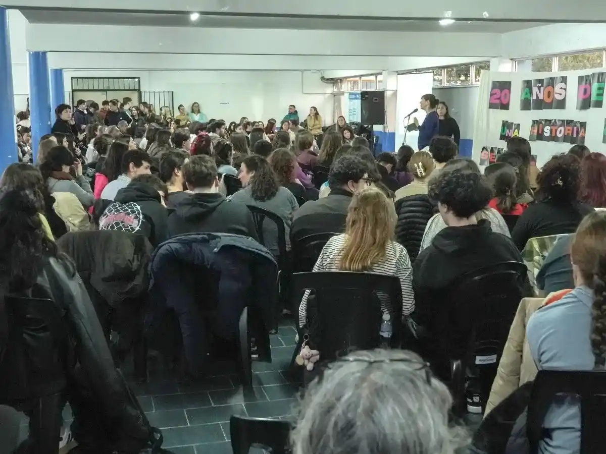 Charla. A 20 años de la Ley de ESI en el Instituto de Formación Docente  y Técnica 31