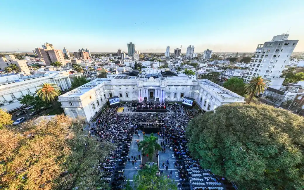 Ya juraron todos los Convencionales: "Fidelidad, respeto y cumplimiento"
