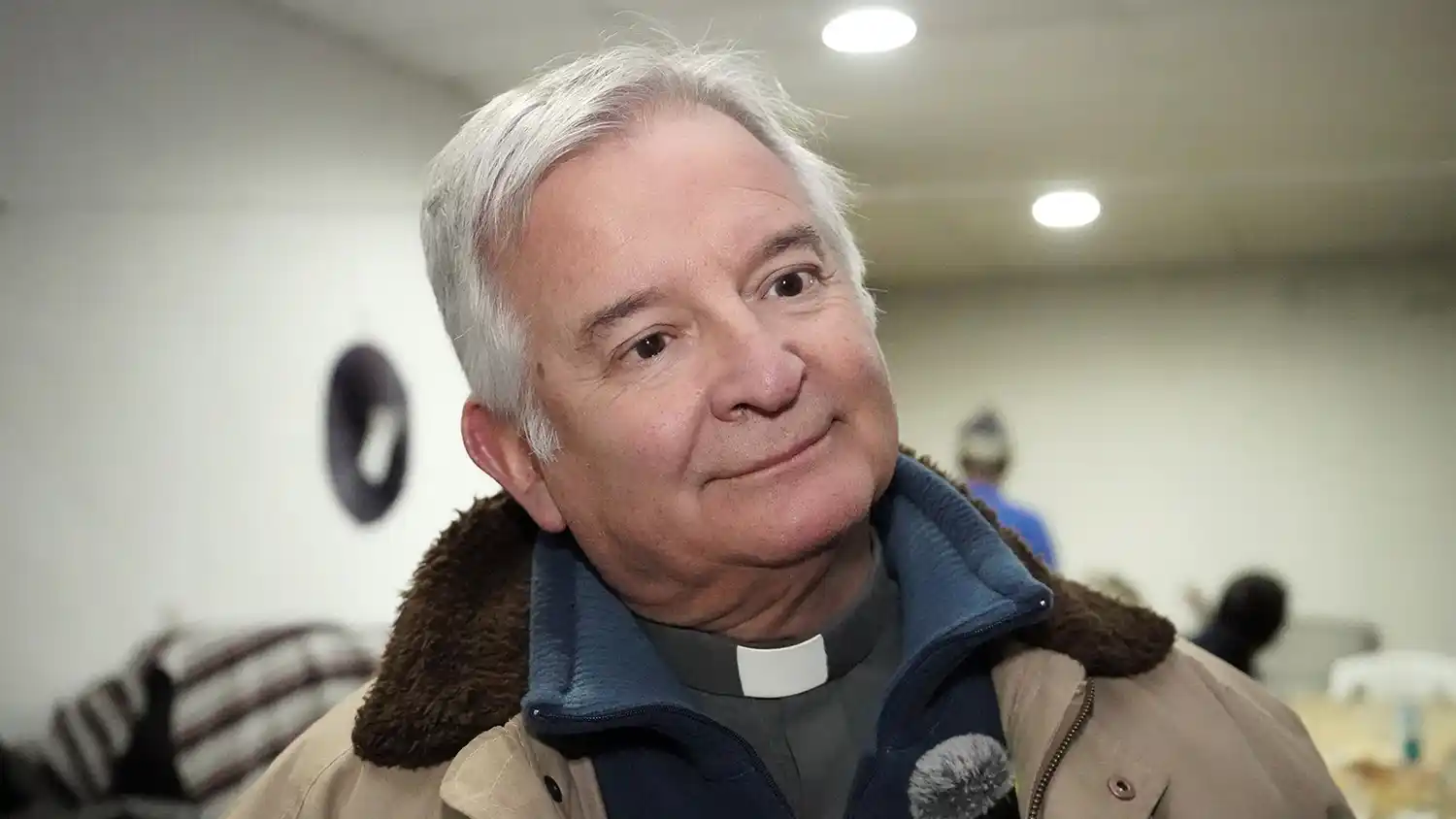 Referente. Es el cura párroco Alejandro Martínez