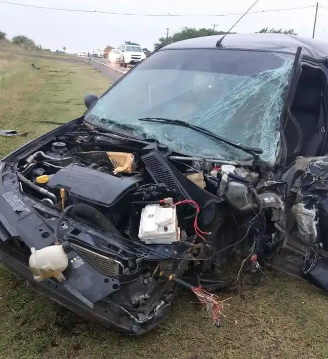 Chocaron un auto y un camión en Ruta 16: una persona terminó herida