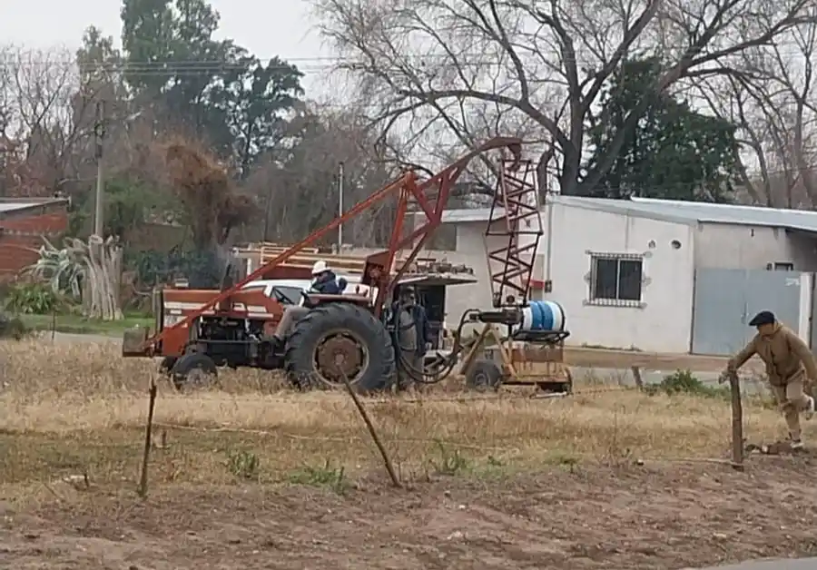 Se terminó el problema con el poste de luz