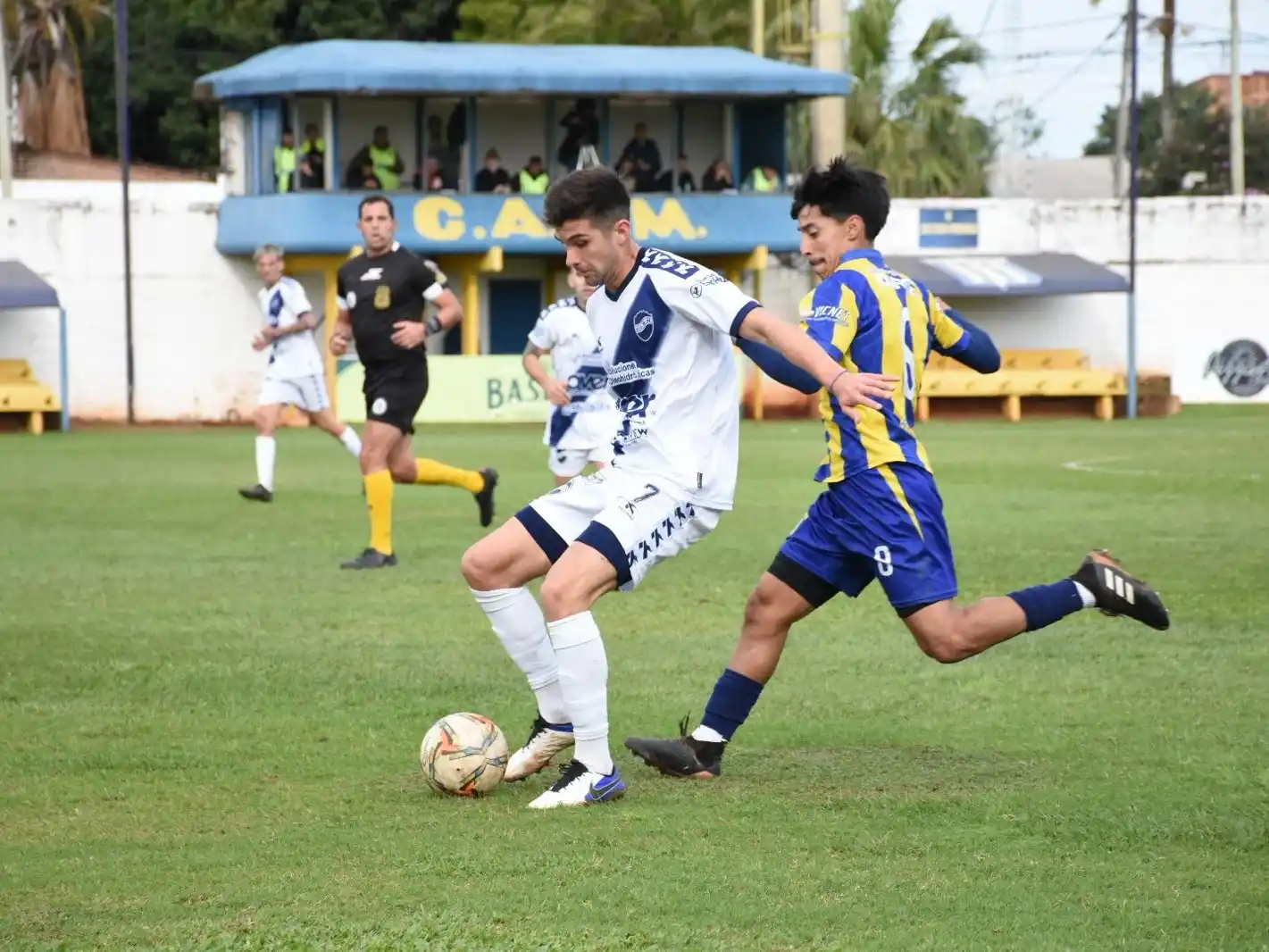 La BH perdió 4 a 1 en su visita a tierra formosoña y sufrió la expulsión de Molina.Foto;:Prensa BH