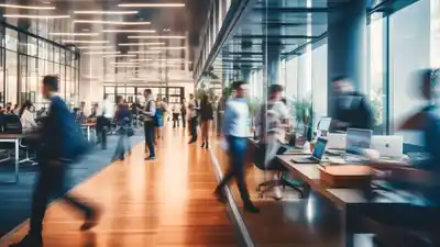 La formación continua en empresas fortalece la cultura organizacional y posiciona a las compañías como agentes de transformación social