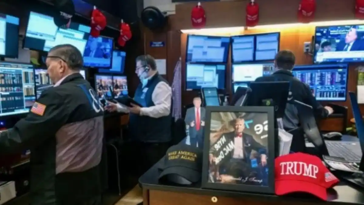 ¡OTRA MÁS DE TRUMP! Caen acciones de empresas automotrices en Wall Street ante anuncio de aranceles al sector