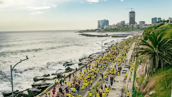 Cortes de tránsito y desvíos de colectivos por el Maratón de Mar del Plata