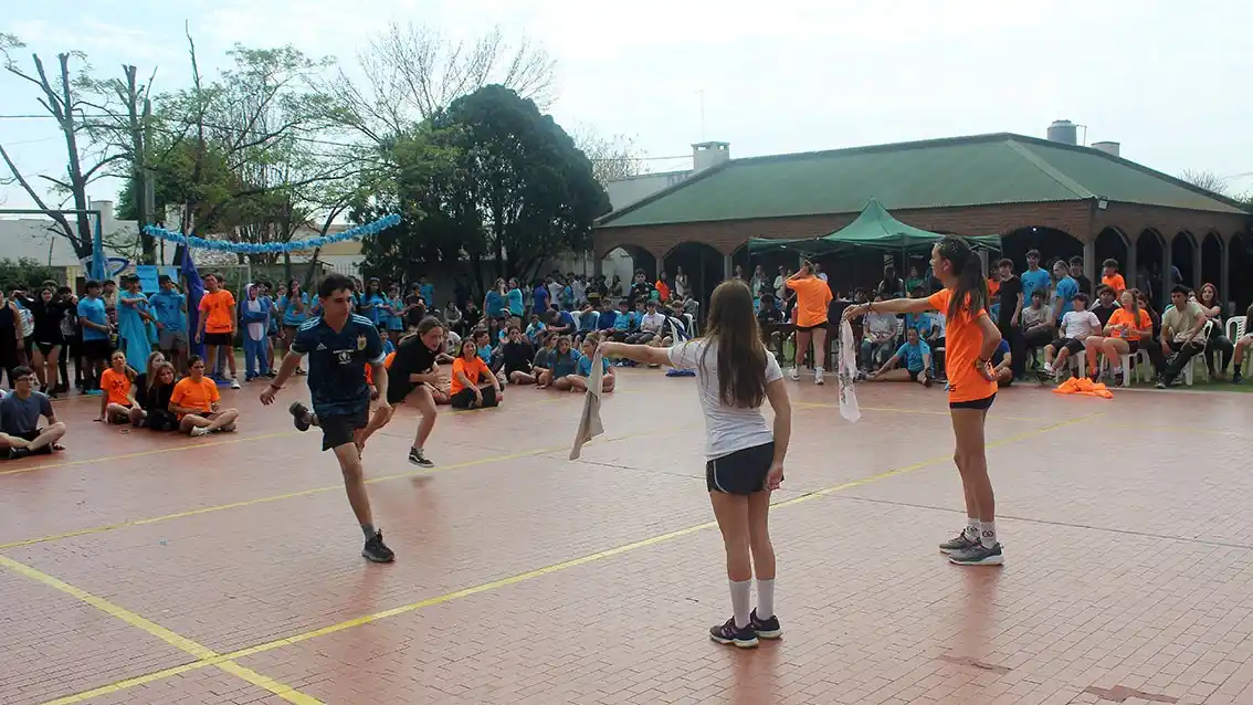 El Colegio San José inauguró los Juegos del Génesis con gran participación estudiantil