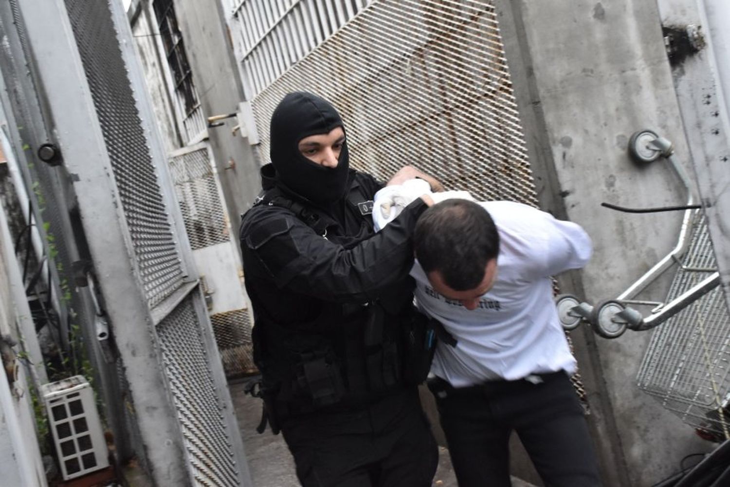 Trasladaron a los narcos y sicarios a pabellones de máxima seguridad de Santa Fe