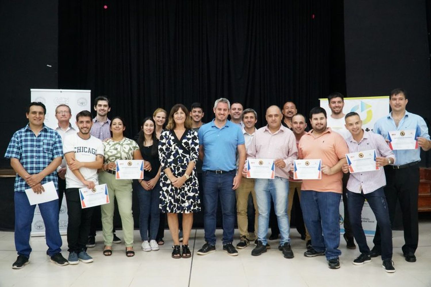 Finalizó la primera formación para jóvenes conductores sin experiencia en larga distancia