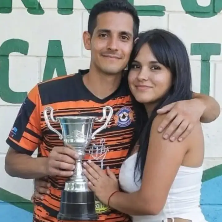 hermanos Pilar