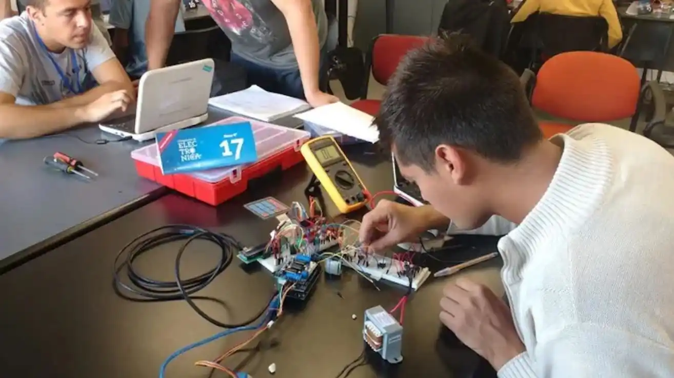 Un estudiante entrerriano llegó a la final de la Olimpíada Argentina de Tecnología del ITBA