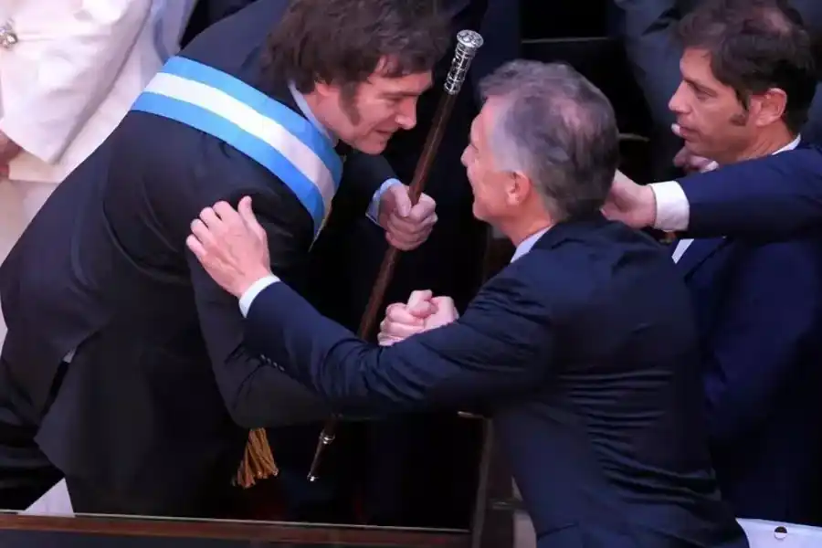 Crisis entre Mauricio Macri y el Gobierno: el bloque de senadores del PRO suspendió una reunión con Milei