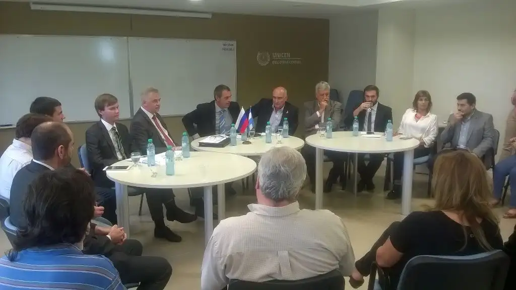 Unicen se reunió con funcionarios rusos con interés comercial y educativo