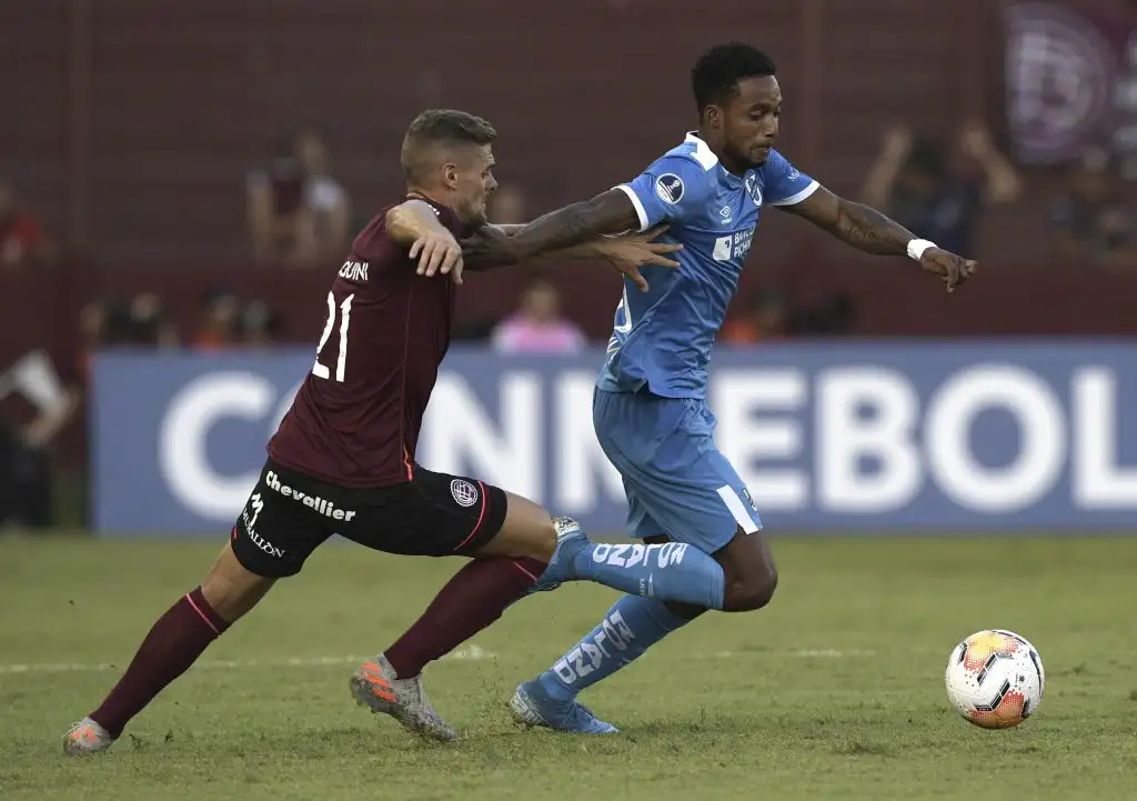 Lanús juega en Quito, con apreciable ventaja